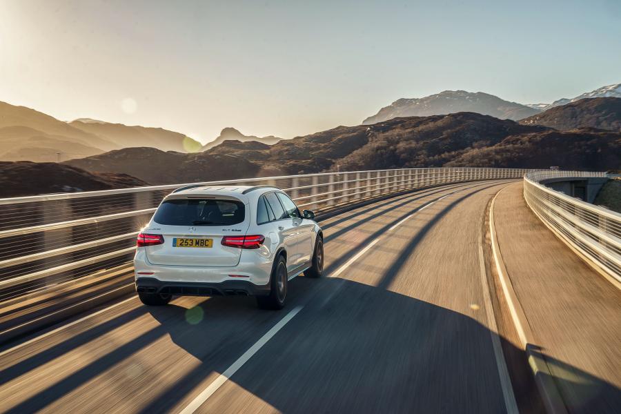  Mercedes-AMG GLC63 S 4Matic+ (X253) 2017 года  (UK) (фото 2 из 40)